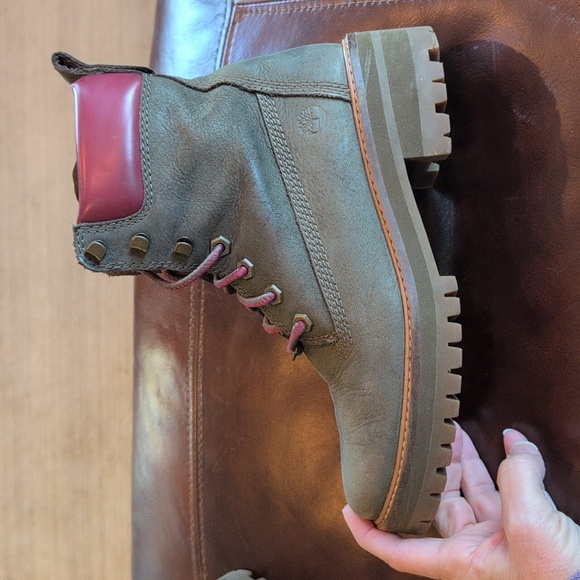 Timberland Women's Courmayeur Valley 6" Boot Olive Nubuck 7 - Picture 5 of 13